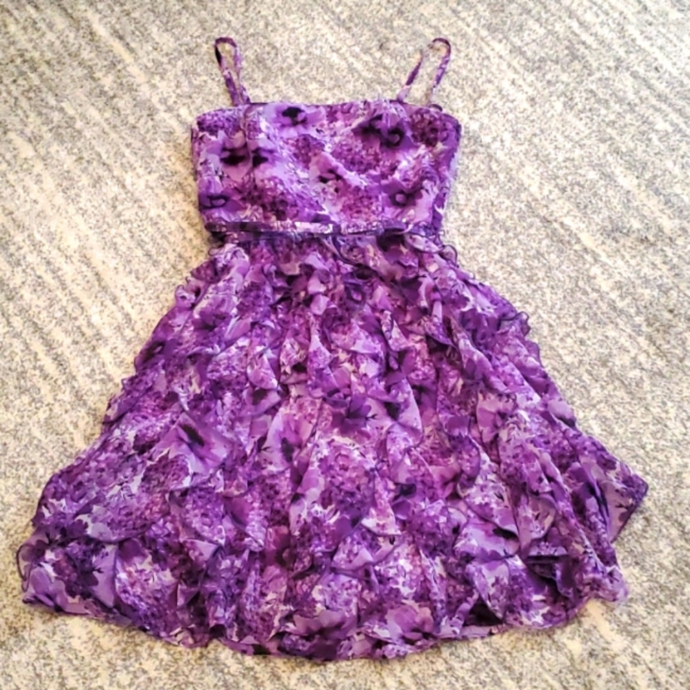 White House Black Market Flowy Cocktail Dress